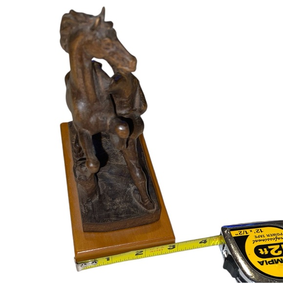 1972 Elegant Brown Horse and Rider Sculpture Made of Wood - Picture 4 of 7